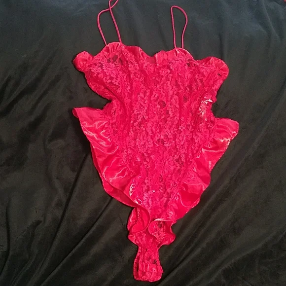 Victoria’s Secret Red 90's Gold Label Vintage Lace Teddy Satin Ruffle Bodysuit - Picture 4 of 16